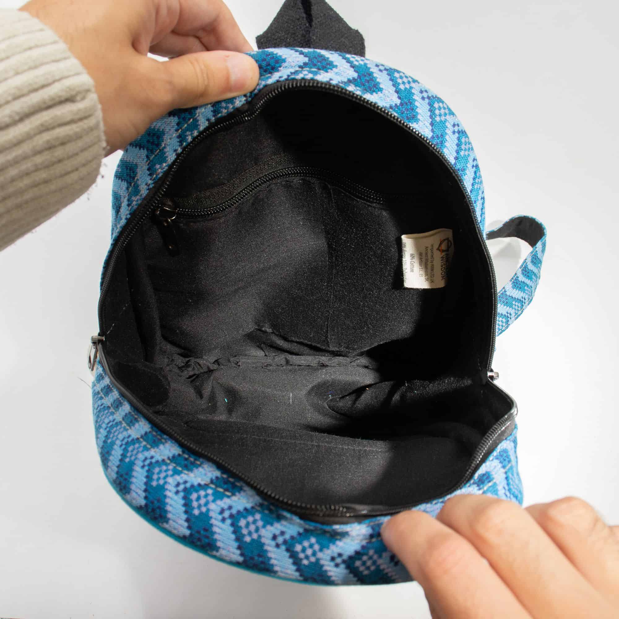 Kathmandu-Rucksack (mittelgroß) – Dhaka Design (30x21x9cm) – Bild 7